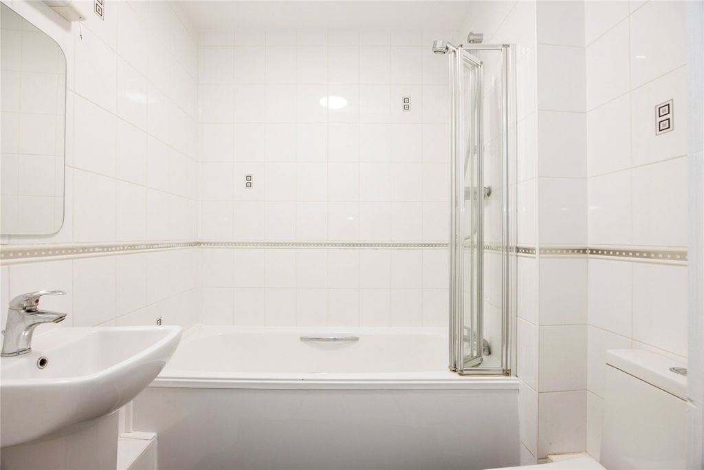 Additional image 3 of 1 bed flat for saleSt. Nicholas Street, Bodmin, Cornwall PL31