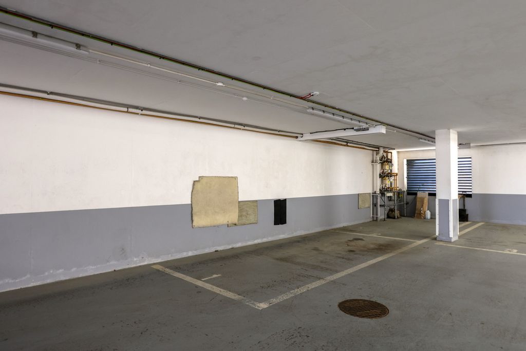 Additional image 18 of 3 bed flat for saleAlipore Close, Poole BH14