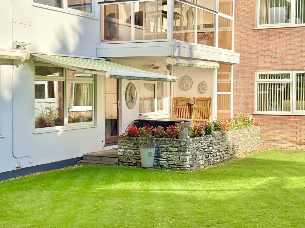 Additional image 22 of 3 bed flat for saleMartello Road South, Canford Cliffs, Poole BH13