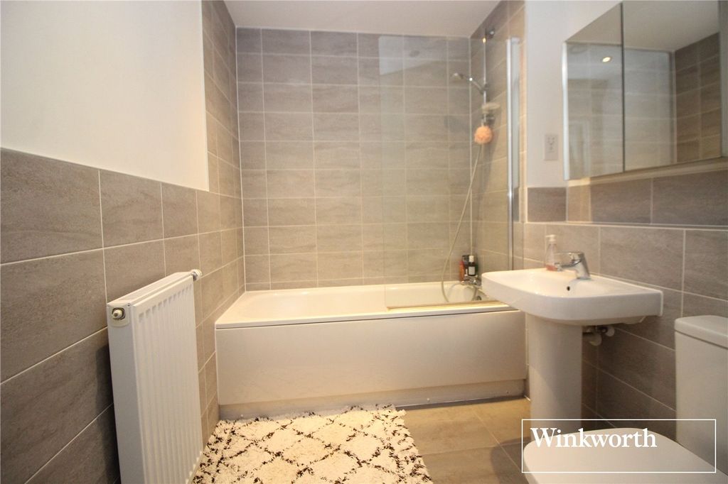 Additional image 8 of 2 bed flat for saleElstree Way, Borehamwood, Hertfordshire WD6