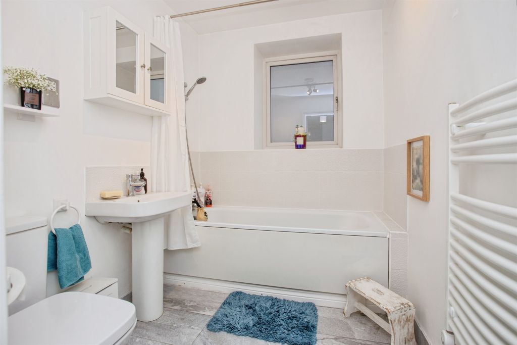 Additional image 23 of 2 bed flat for saleManor Way, Borehamwood WD6