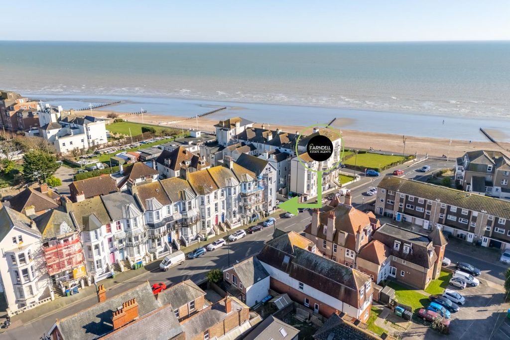 Additional image 2 of 2 bed maisonette for saleMaisonette, Park Road, Bognor Regis PO21