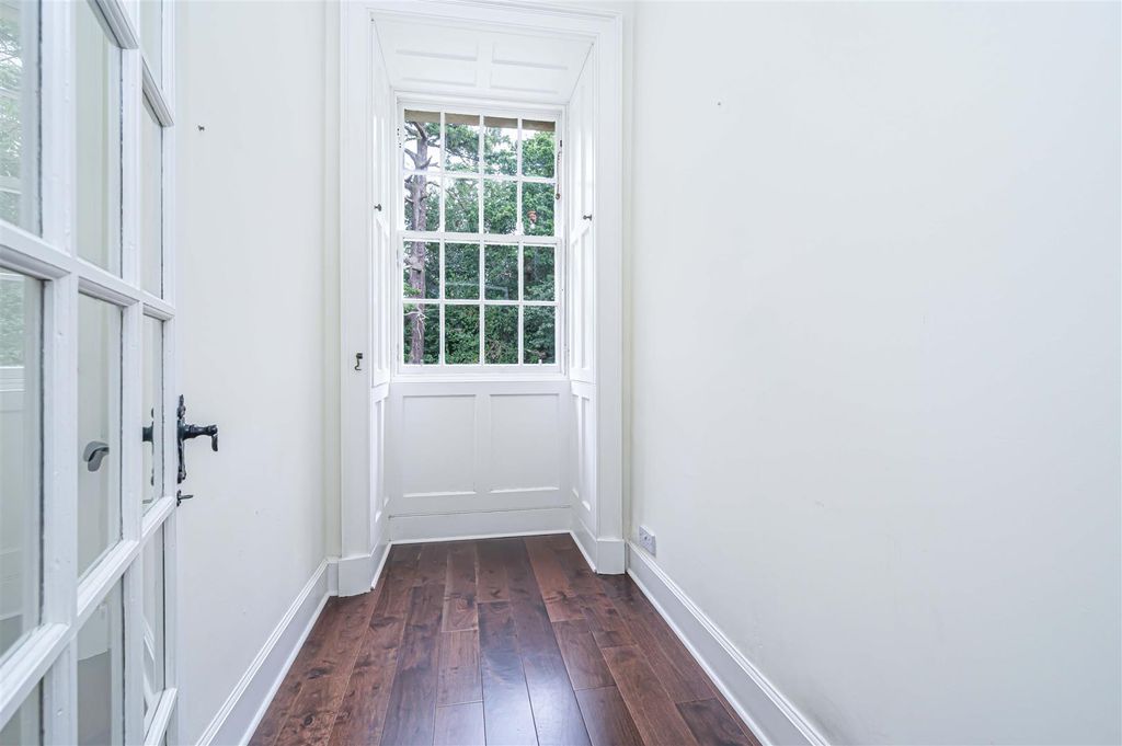 Additional image 17 of 2 bed flat for sale3 Inzievar House, Dunfermline KY12