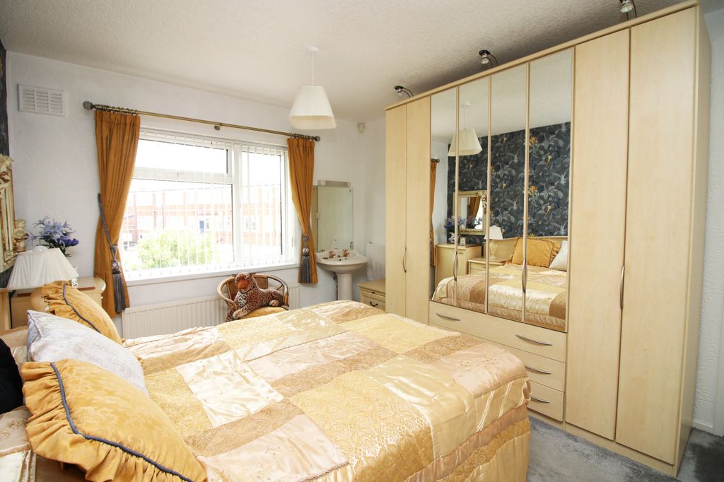 Additional image 9 of 3 bed flat for saleDevonshire Road, Blackpool FY2
