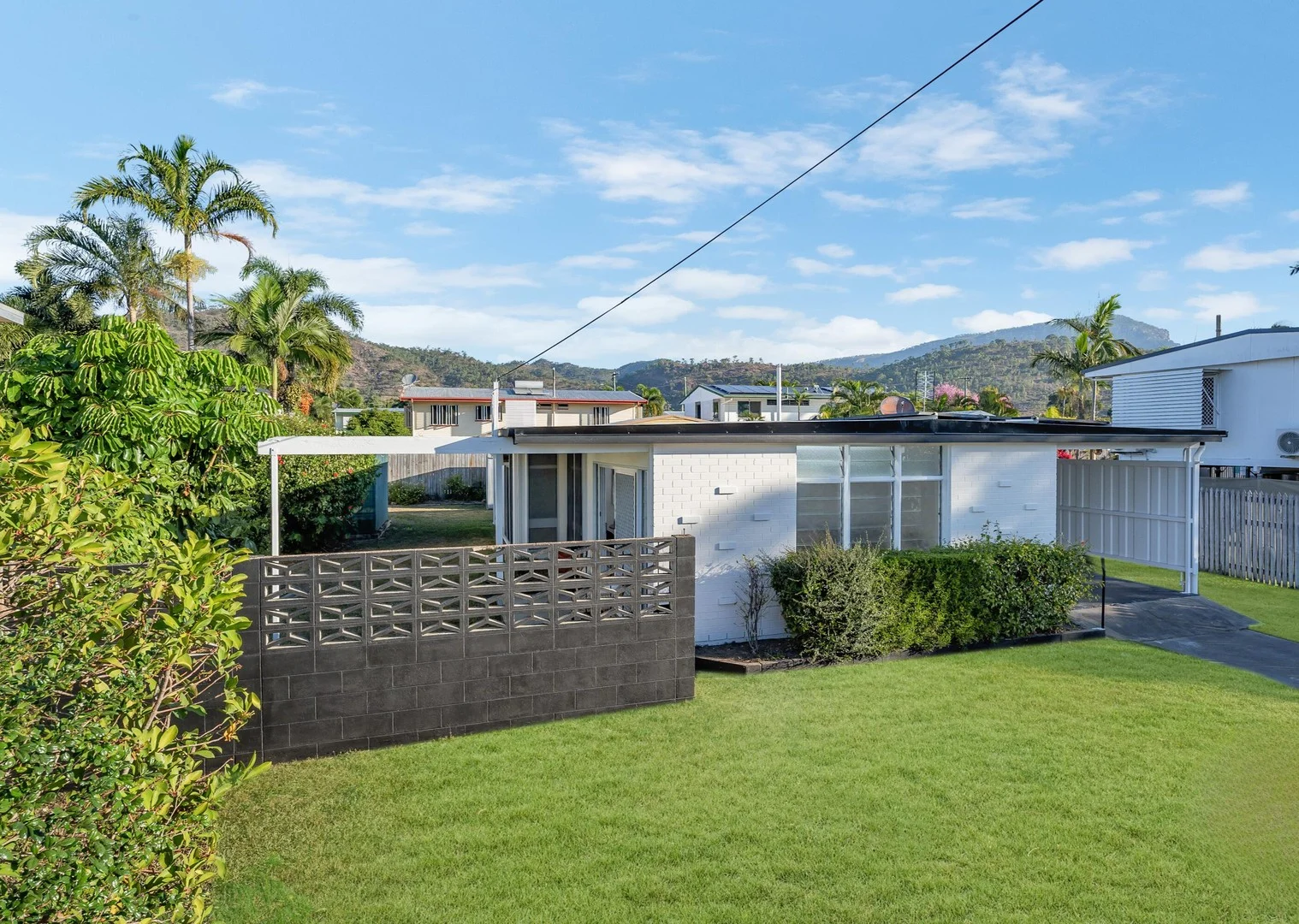 10 Halley Street, Wulguru QLD 4811