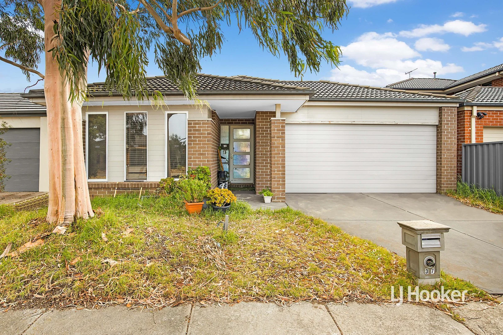 37 Hatfield Place, Deer Park VIC 3023