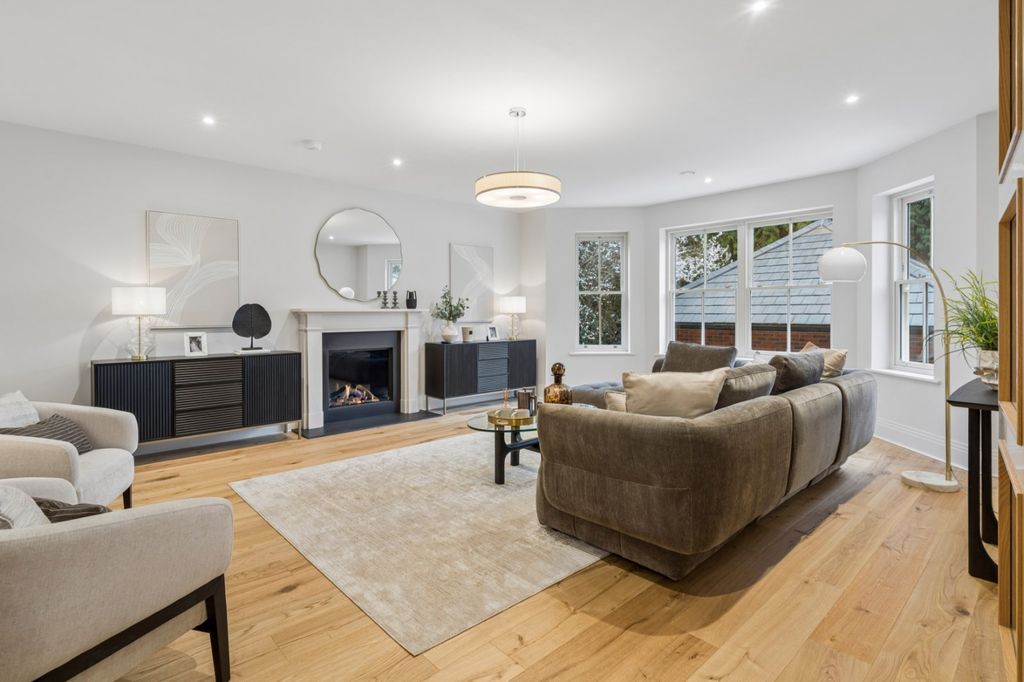 Additional image 6 of 6 bed detached house for saleHedsor Road, Bourne End, Buckinghamshire SL8