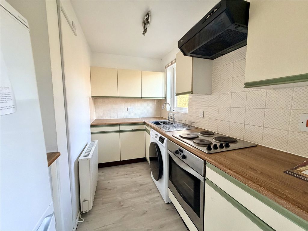 Additional image 3 of 1 bed flat for saleBankhill Drive, Lymington, Hampshire SO41