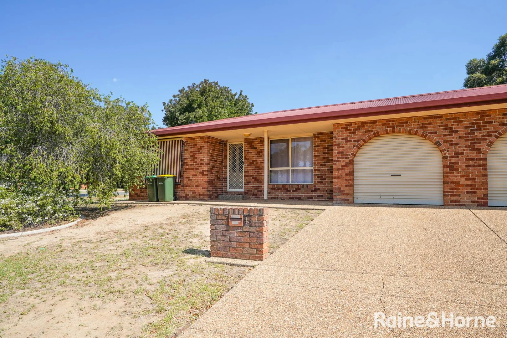 1/91 Dalman Parkway, Glenfield Park NSW 2650