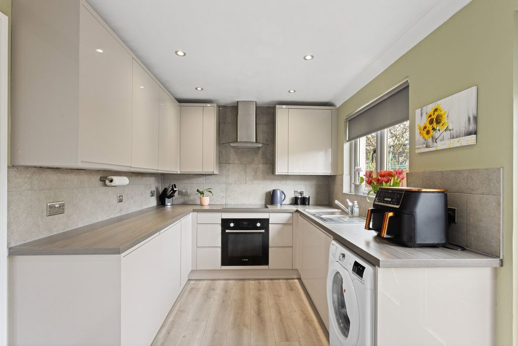Additional image 6 of 3 bed semi-detached house for saleHarrysmuir Gardens, Pumpherston EH53