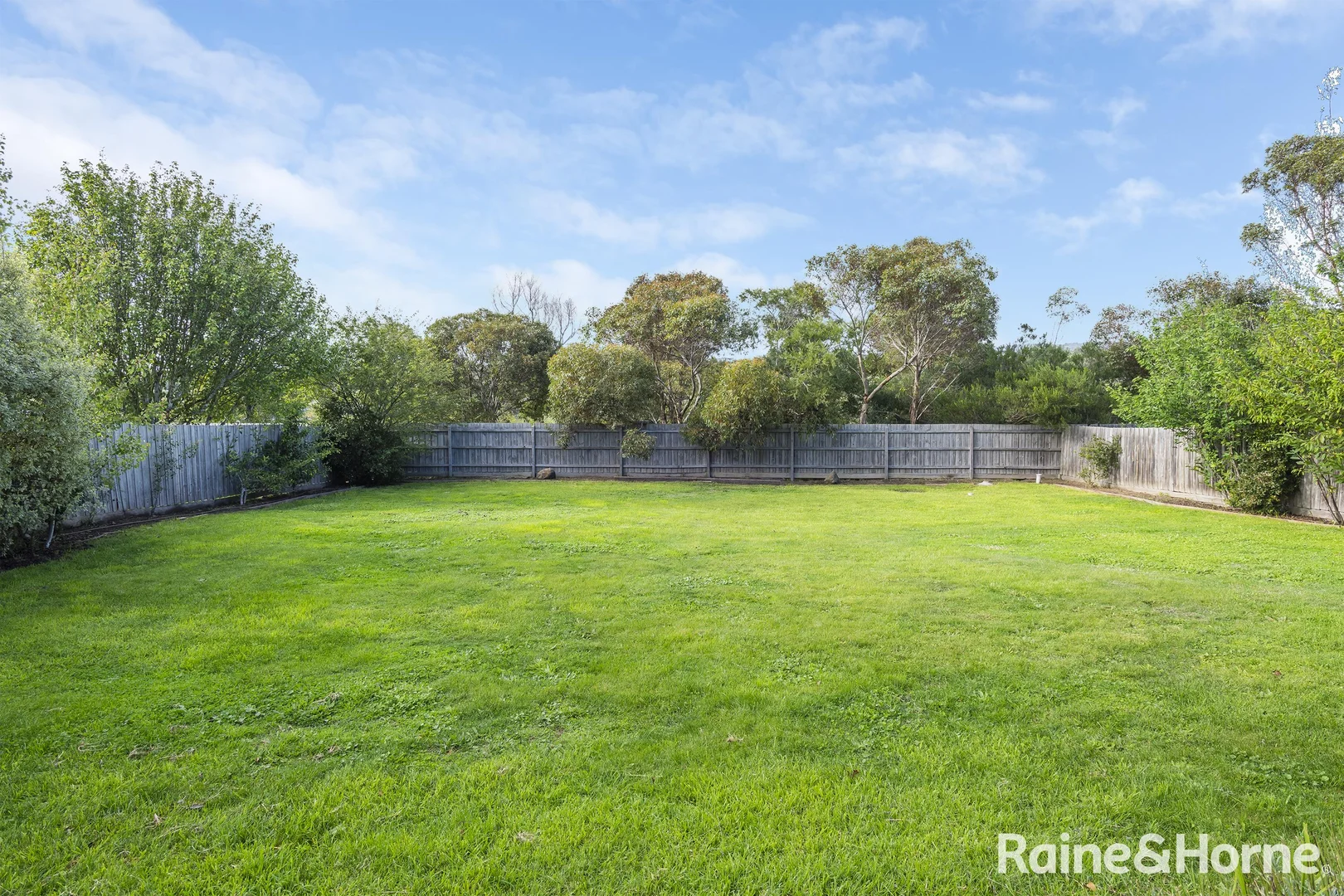 Additional image 17 of 12 Cassandra Close, Gisborne VIC 3437