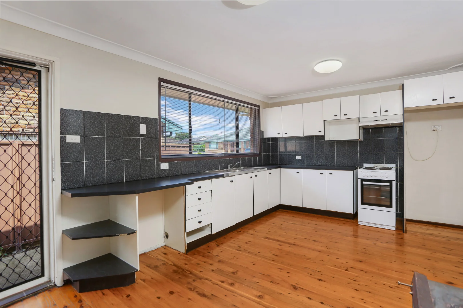 Additional image 2 of 3 Macina Place, St Clair NSW 2759