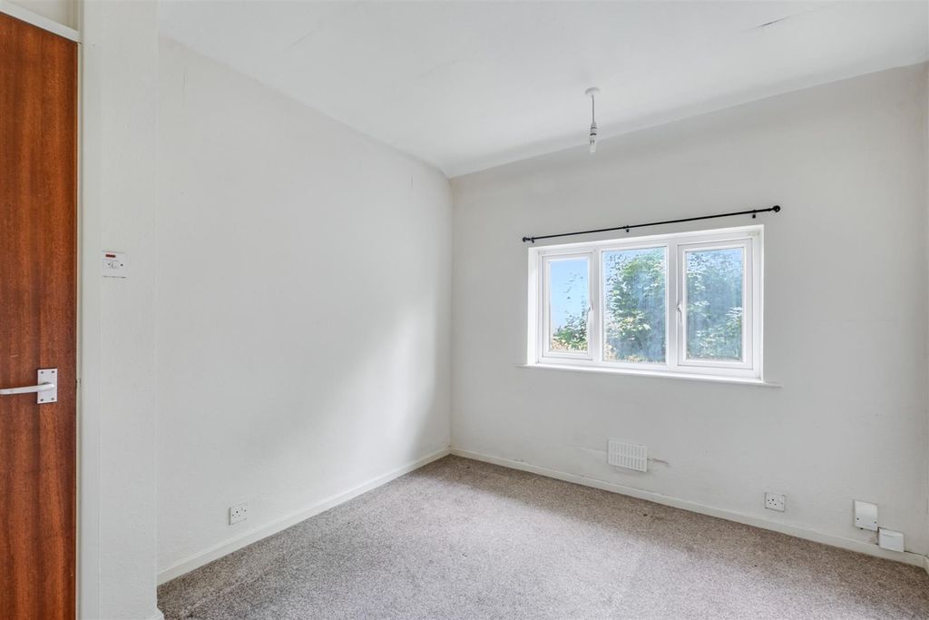 Additional image 9 of 3 bed property for saleWollaton Road, Beeston, Nottingham NG9