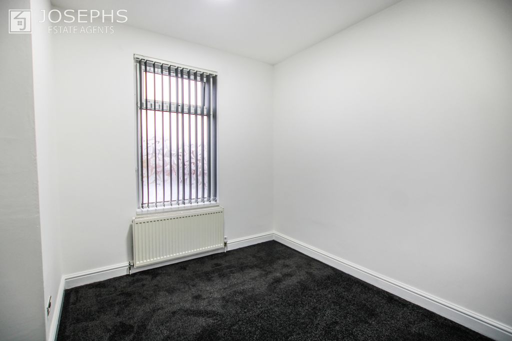 Additional image 13 of 5 bed end terrace house for saleEllesmere Road, Bolton BL3