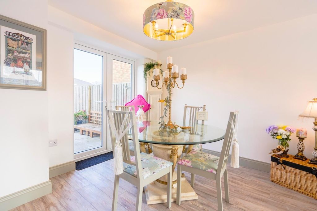 3 bed detached house for salePoppy Drive, Blyth NE24 photo 4