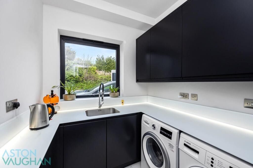 Additional image 39 of 6 bed detached house for saleRoedean Road, Brighton BN2
