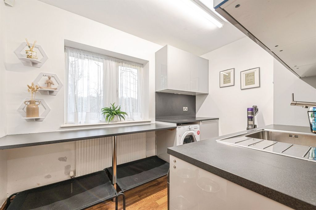 Additional image 19 of 5 bed detached house for saleBlackbrook Court, Brighouse HD6