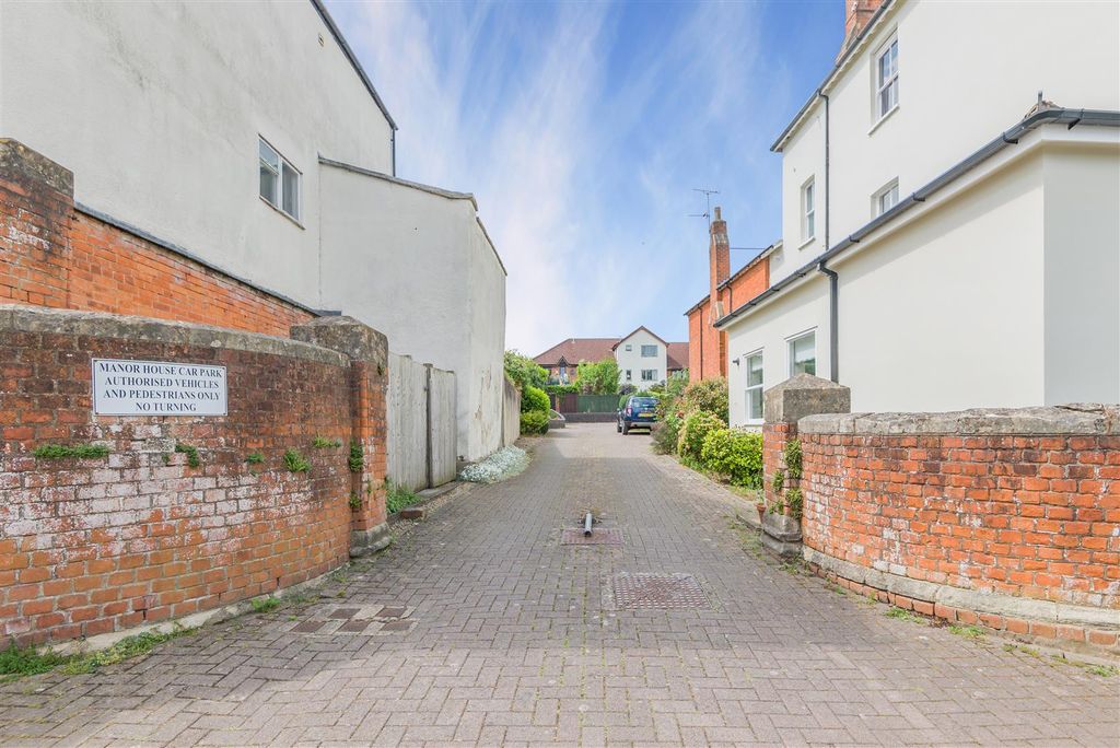 Additional image 14 of 1 bed flat for saleHigh Street, Newnham GL14