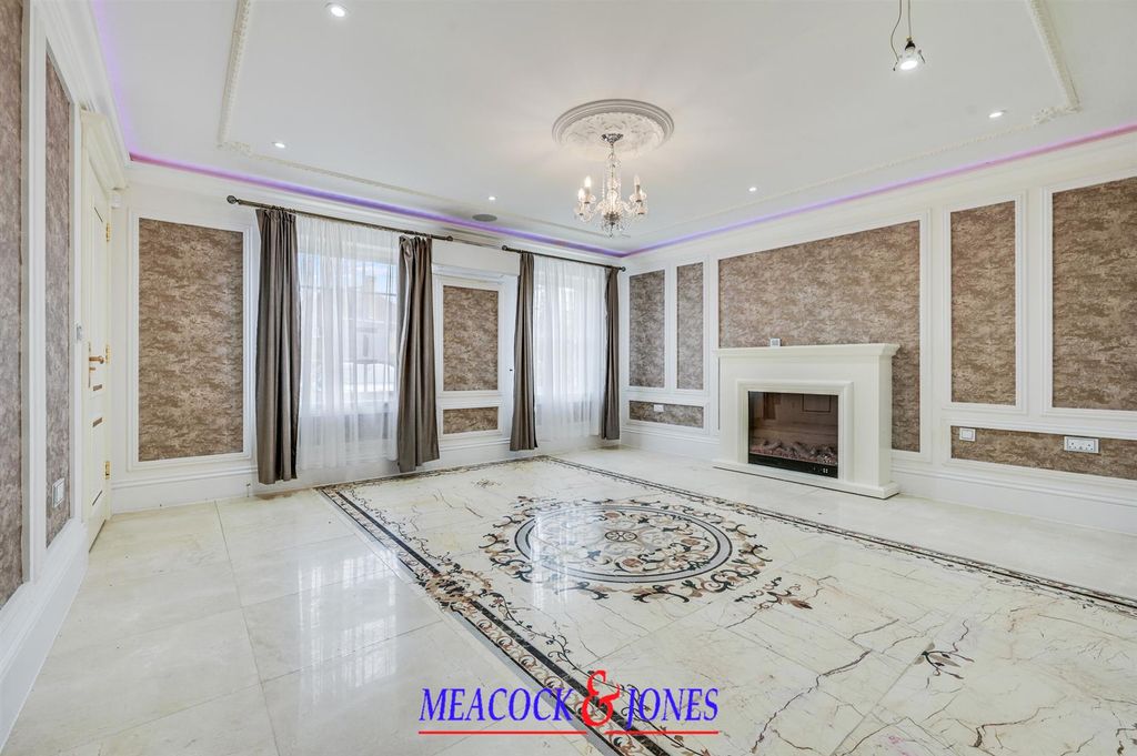 Additional image 12 of 6 bed detached house for saleHeronway, Hutton Mount, Brentwood CM13