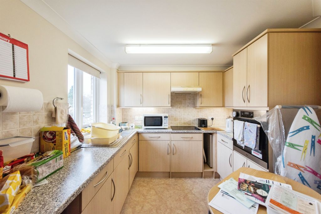 Additional image 5 of 2 bed flat for saleHanbury Court, Thetford IP24