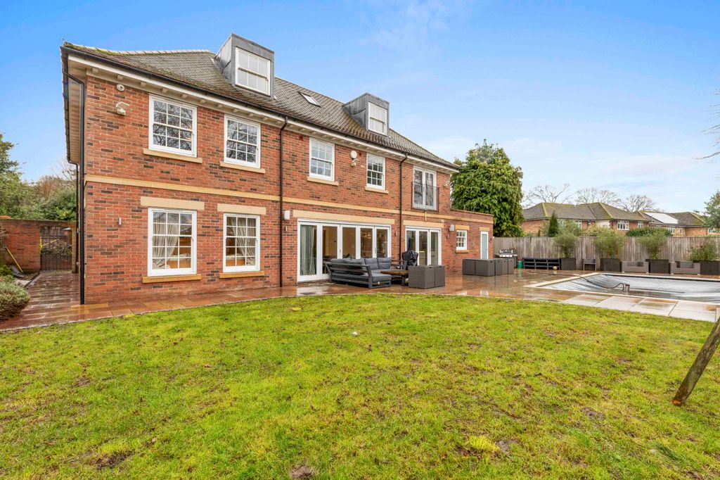 Additional image 28 of 6 bed detached house for saleChilterns Park, Bourne End, Buckinghamshire SL8