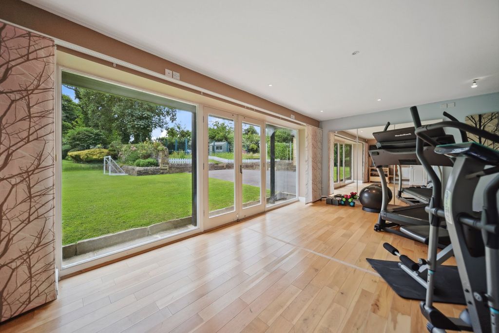 Additional image 9 of 6 bed detached house for saleLeeds Road, Idle, Bradford, West Yorkshire BD10