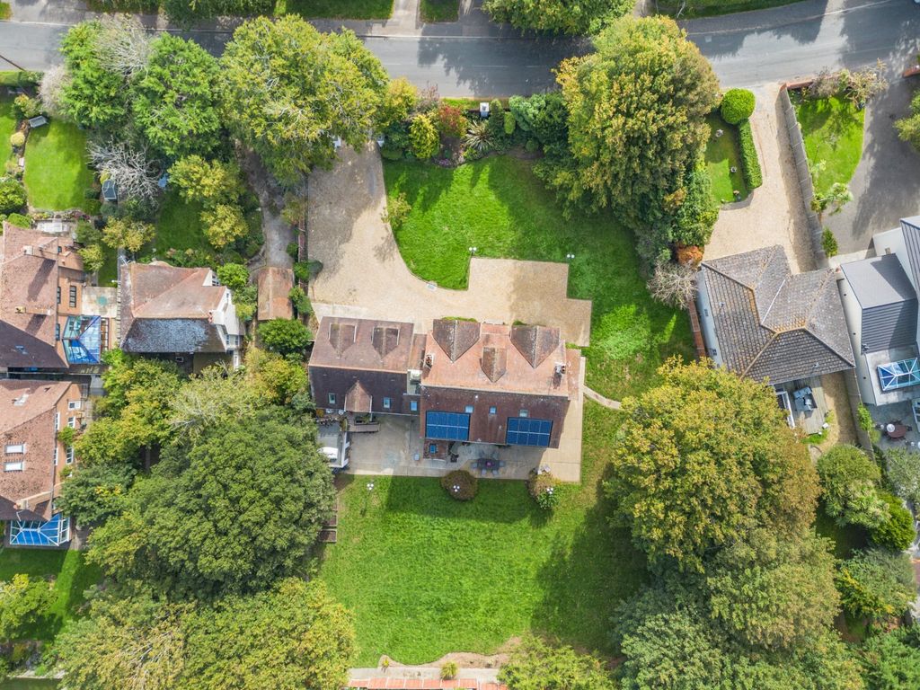 Additional image 20 of 7 bed detached house for saleBarrack Lane, Aldwick, West Sussex PO21