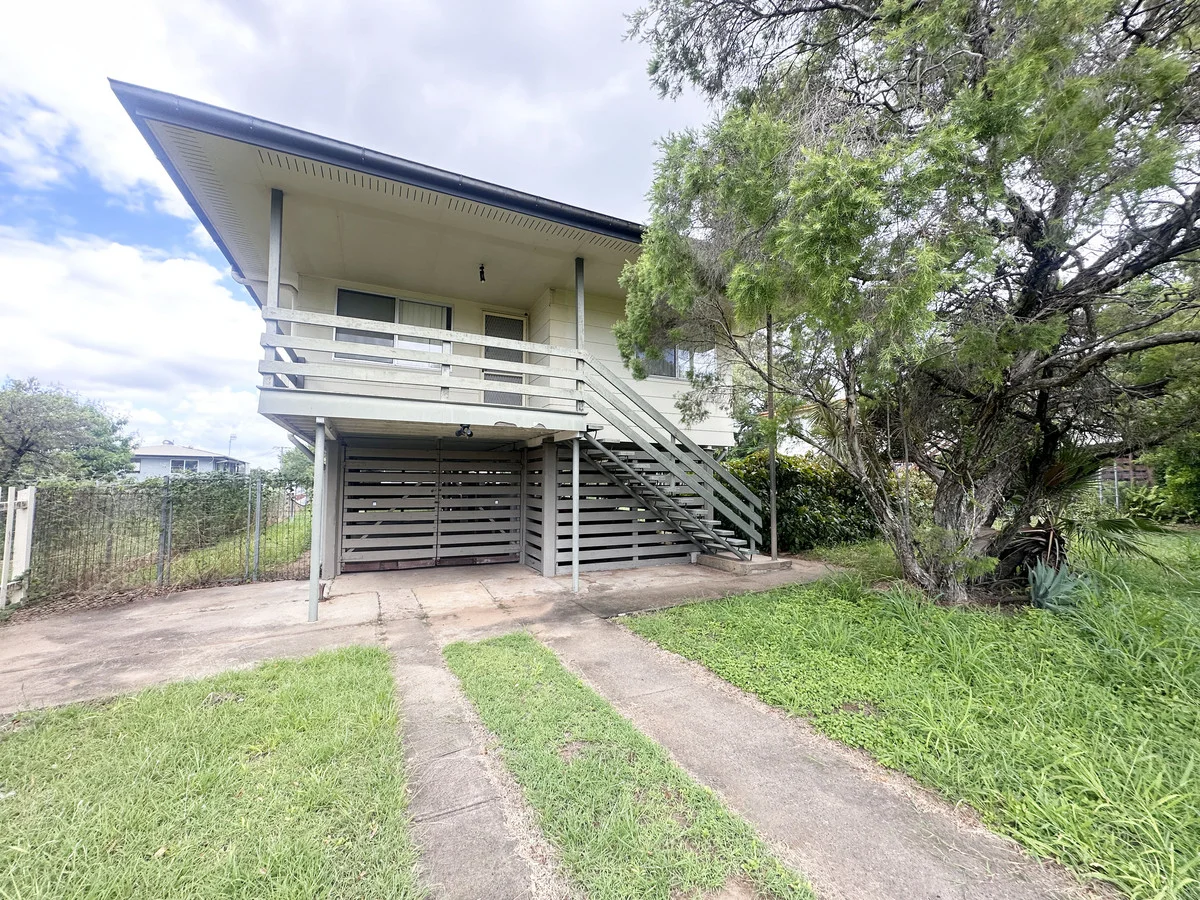 67 Beresford Crescent, Dysart QLD 4745 photo 2