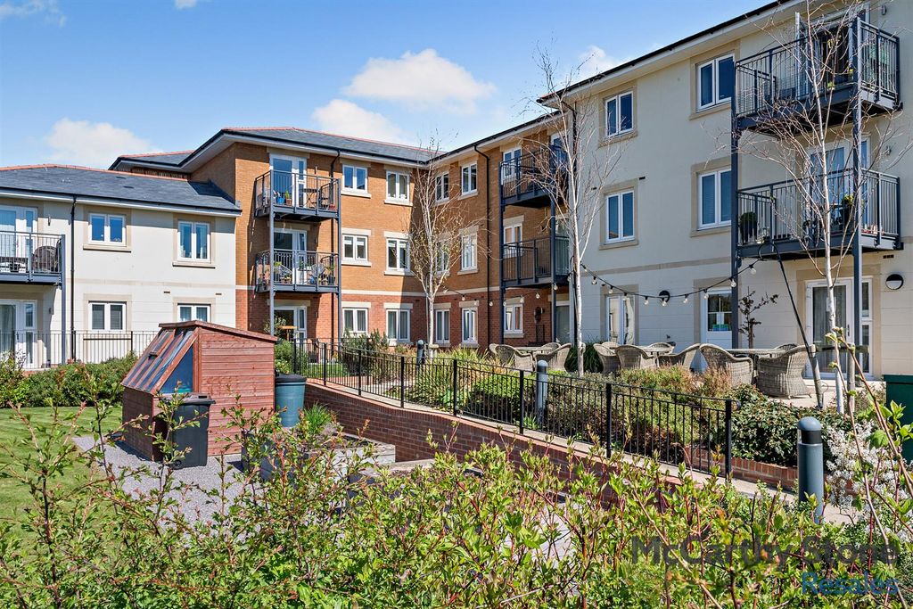 Additional image 20 of 1 bed flat for saleGordon Court, Flood Lane, Bridport DT6