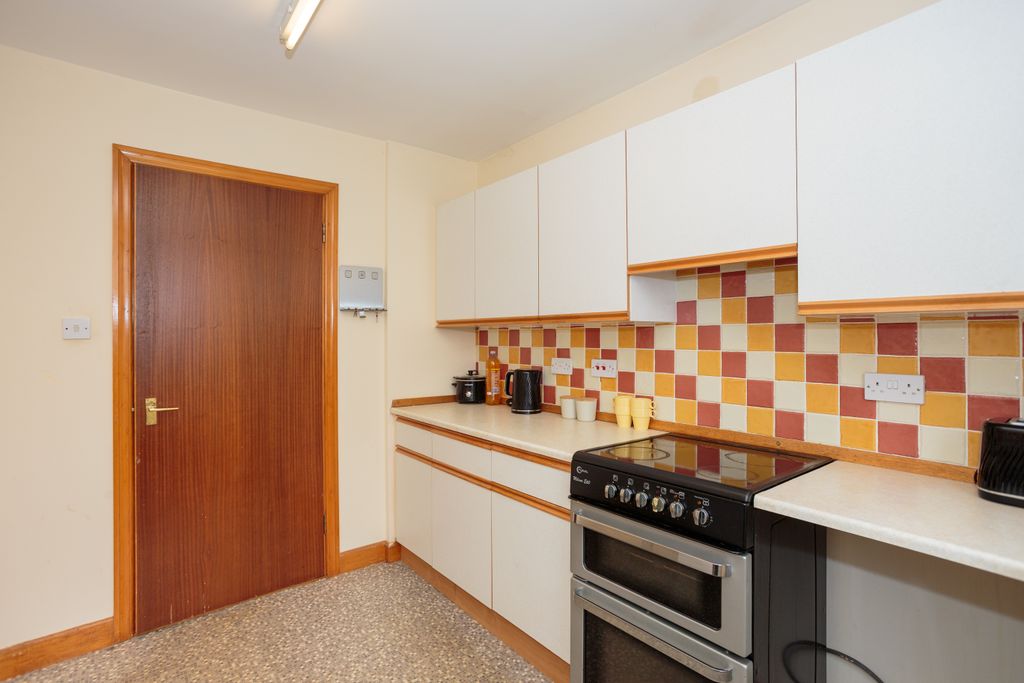 Additional image 8 of 2 bed flat for saleIngleston Place, Dumfries DG1