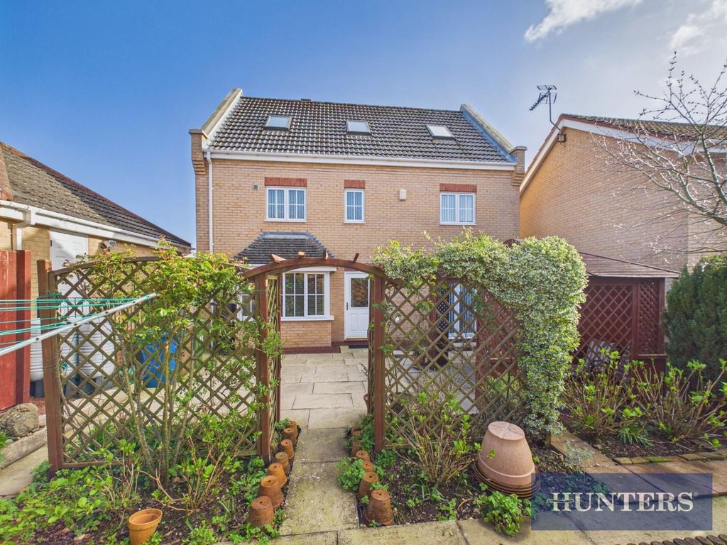 Additional image 25 of 5 bed detached house for saleWaterdale Close, Bridlington YO16