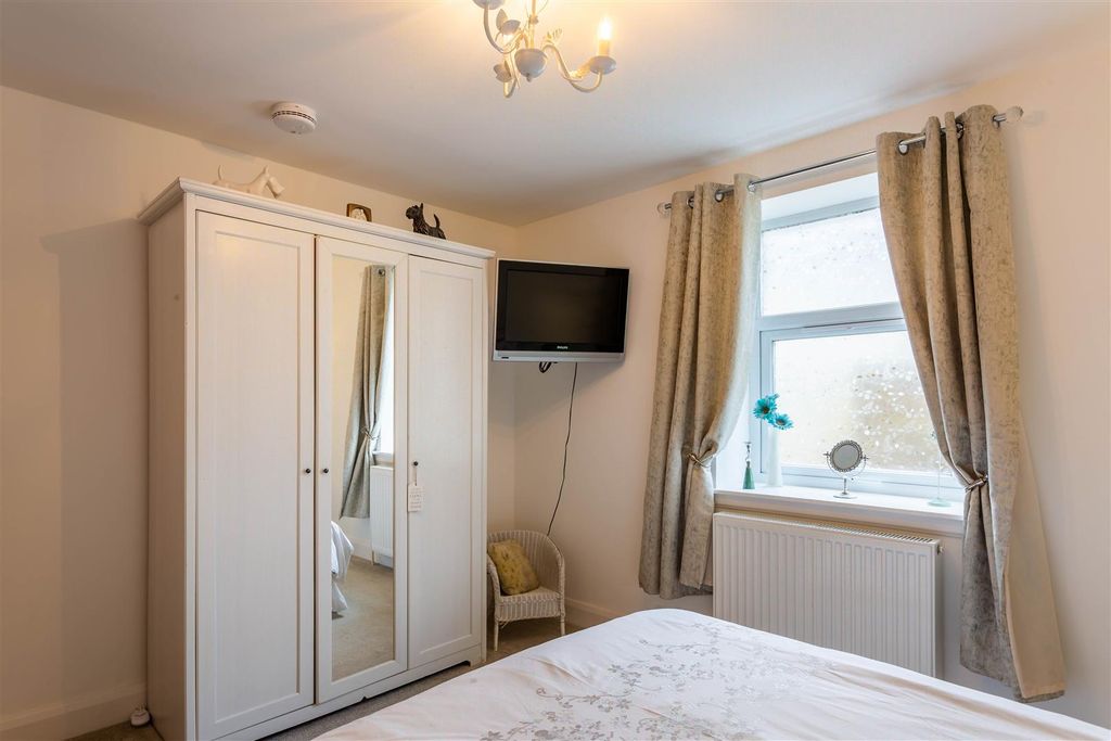Additional image 28 of 2 bed flat for saleApt 2 Eaisdale House, Shore Road, Whiting Bay. Isle Of Arran KA27