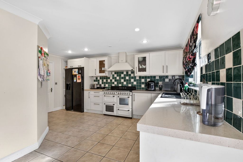 Additional image 3 of 5 bed detached house for saleGreenacres Drive, Boston PE21