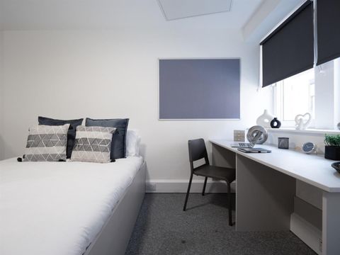 York Street, Sheffield S1, Studio to rent