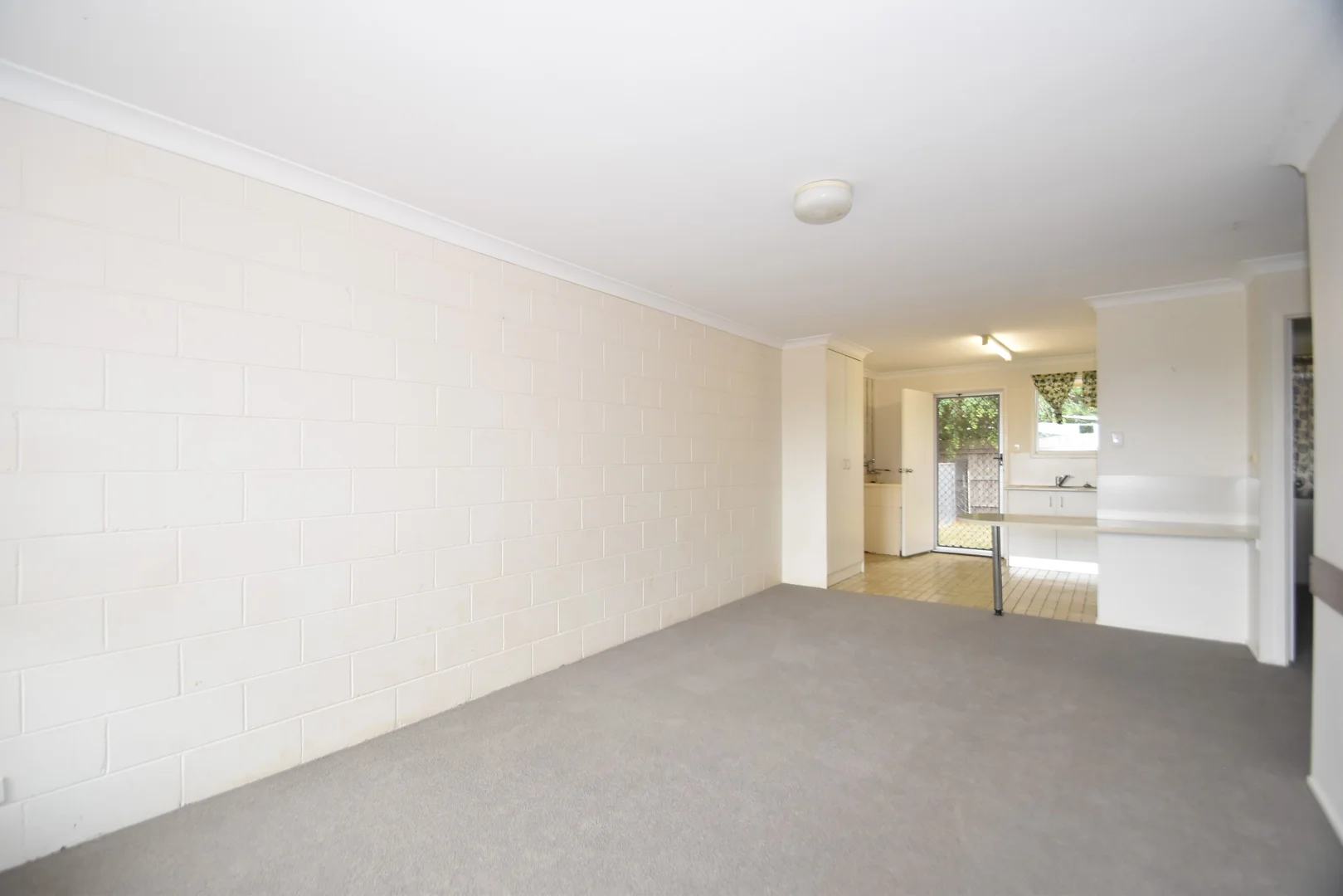 Additional image 4 of 2/548 Greenwattle Street, Newtown QLD 4350