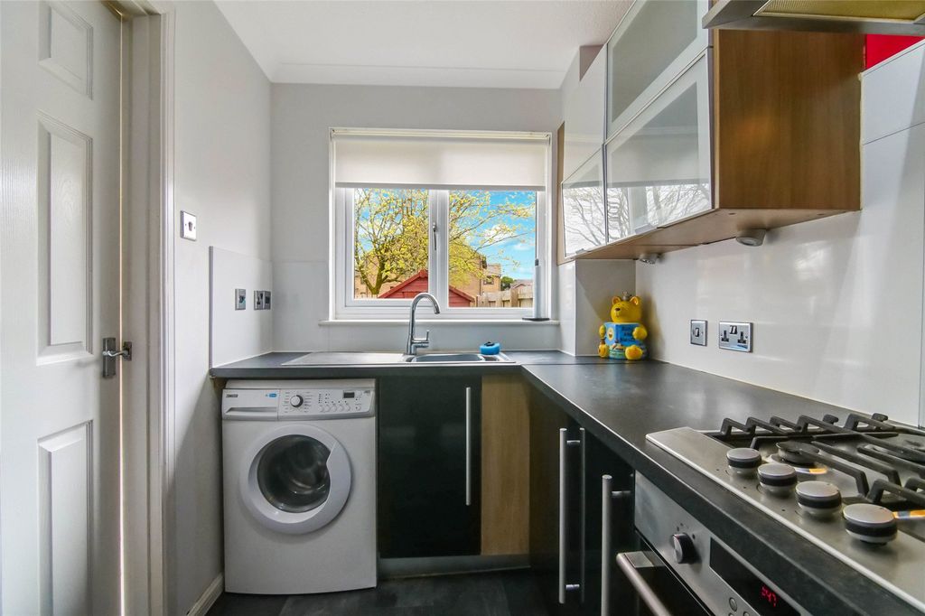 Additional image 9 of 2 bed end terrace house for saleLocher Crescent, Houston PA6