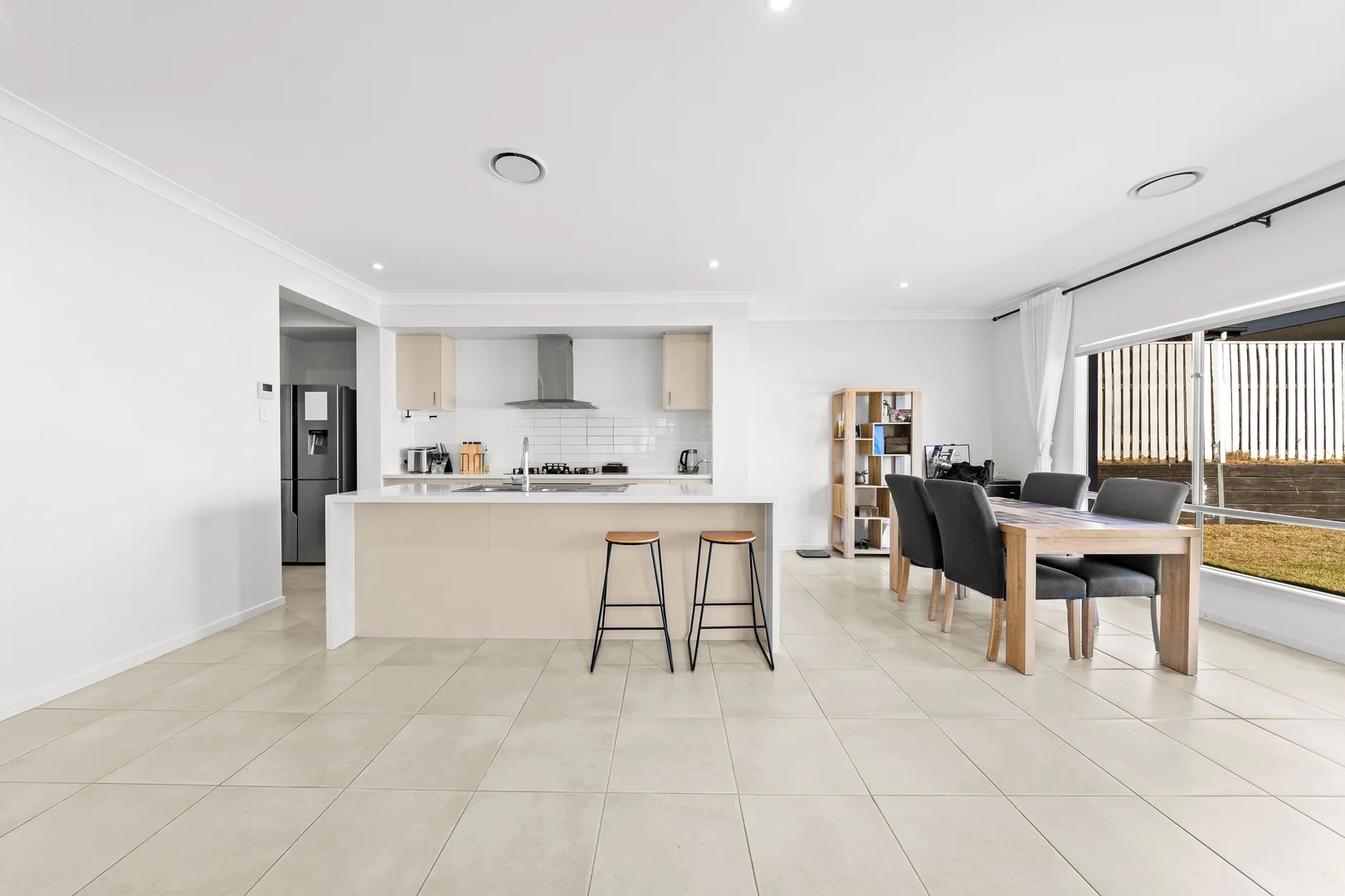 Additional image 4 of 8 Lakeshore Crescent, Willawong QLD 4110