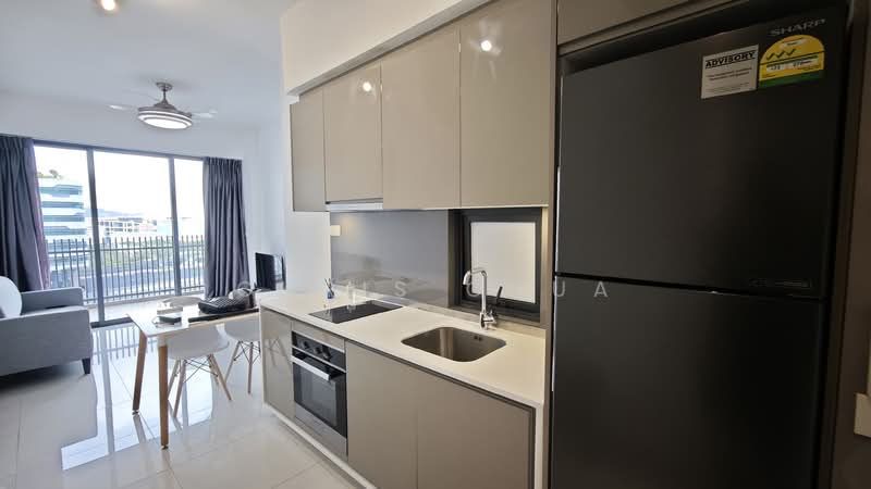 2 Gateway Drive photo 3