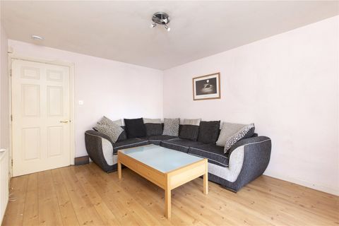 Dryden Gait, Edinburgh EH7
