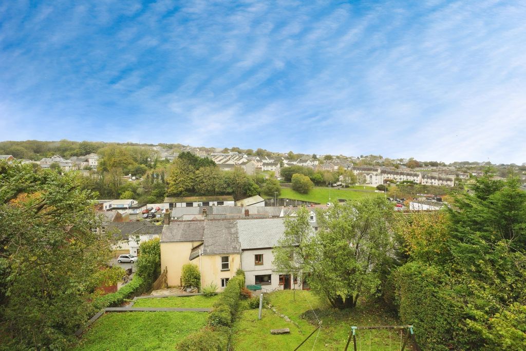 Additional image 6 of 1 bed flat for saleWallace Road, Bodmin, Cornwall PL31