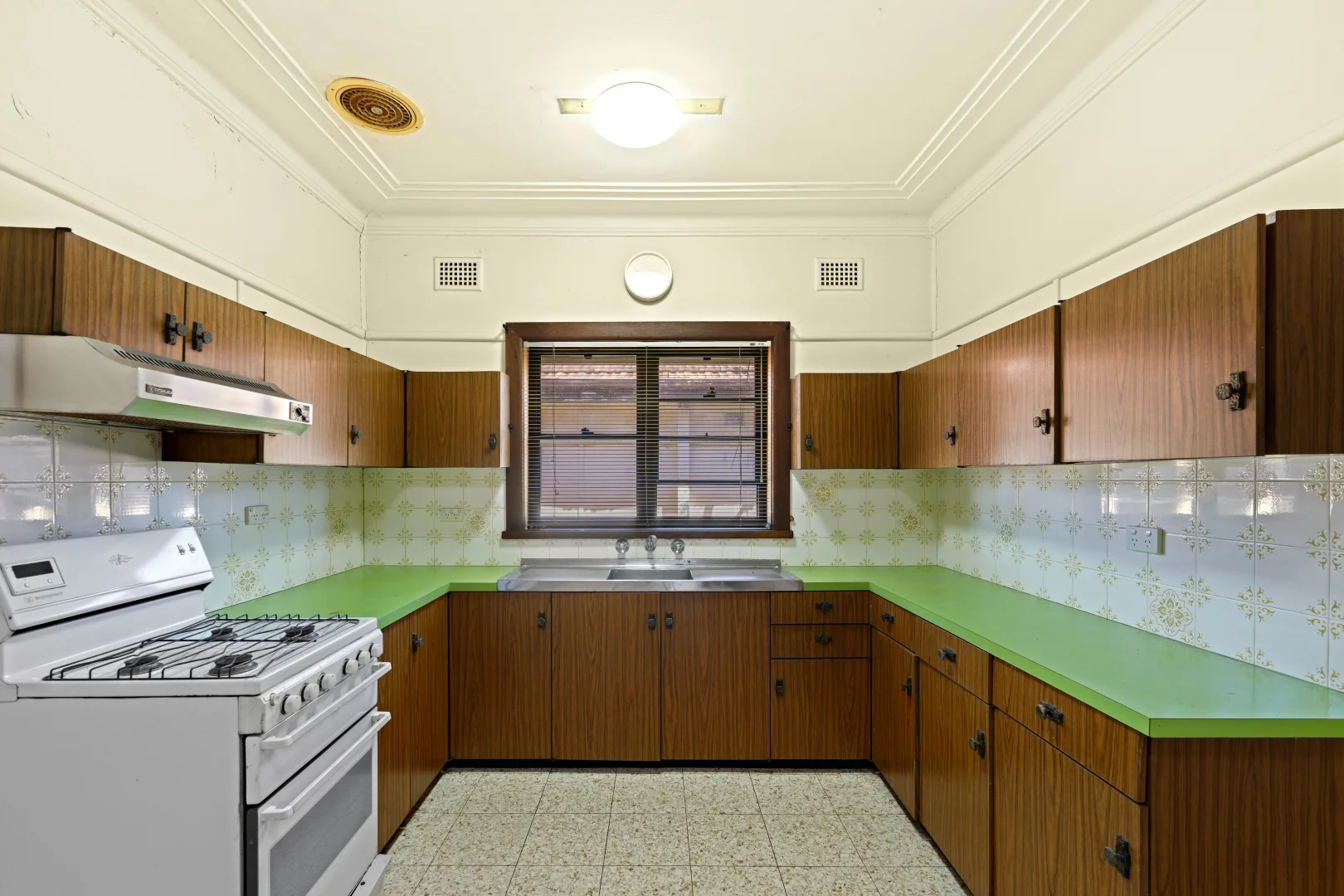 Additional image 2 of 46 Canarys Road, Roselands NSW 2196