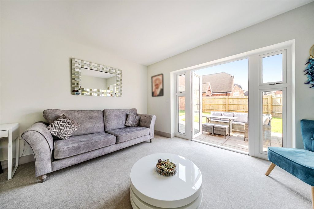 Additional image 25 of 4 bed detached house for saleGale Gardens, Hayley Green, Warfield, Bracknell RG42