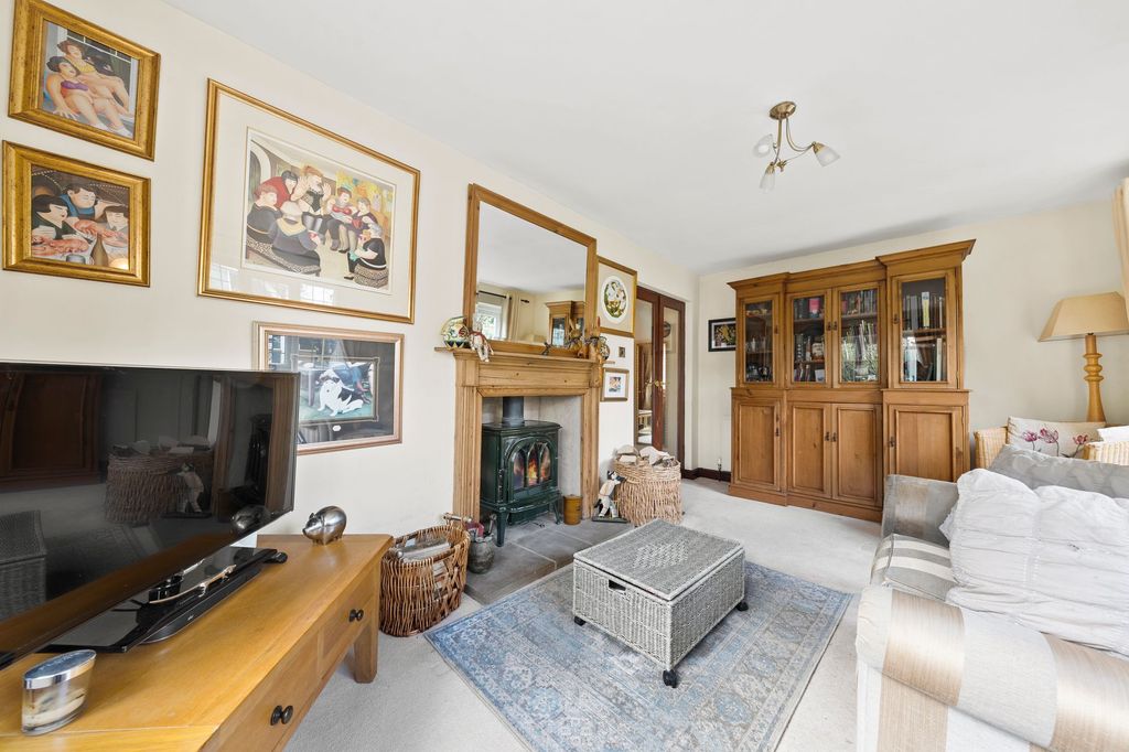 Additional image 11 of 3 bed semi-detached house for saleShaw Lane, Farnham HG5