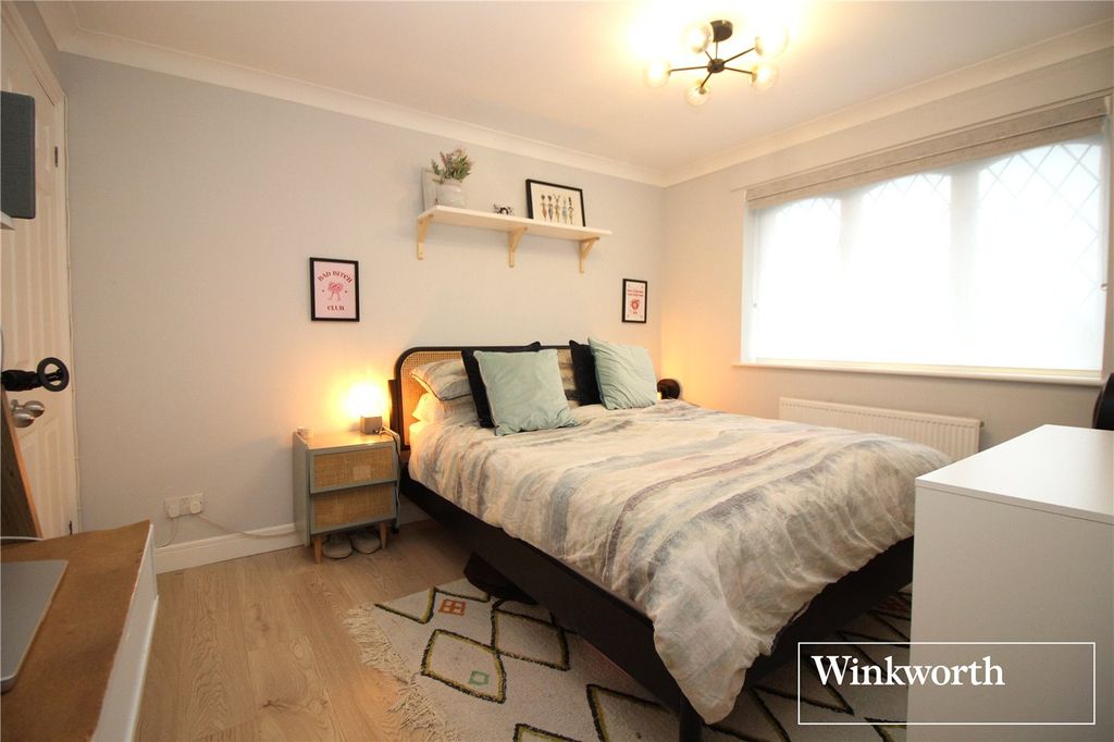 Additional image 10 of 3 bed detached house for saleThe Campions, Borehamwood WD6