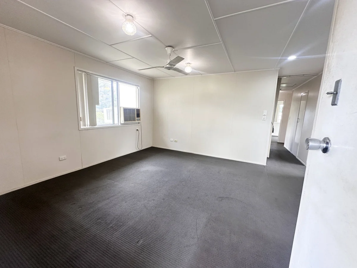 67 Beresford Crescent, Dysart QLD 4745 photo 4
