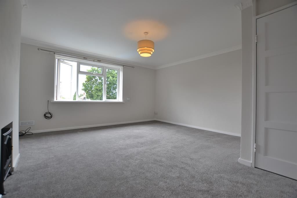 Additional image 5 of 2 bed flat for saleWoodhill Drive, Wombourne, Wolverhampton WV5