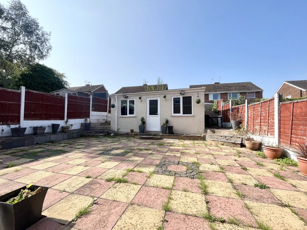 Additional image 27 of 6 bed detached house for saleNorth View Drive, Brierley Hill DY5