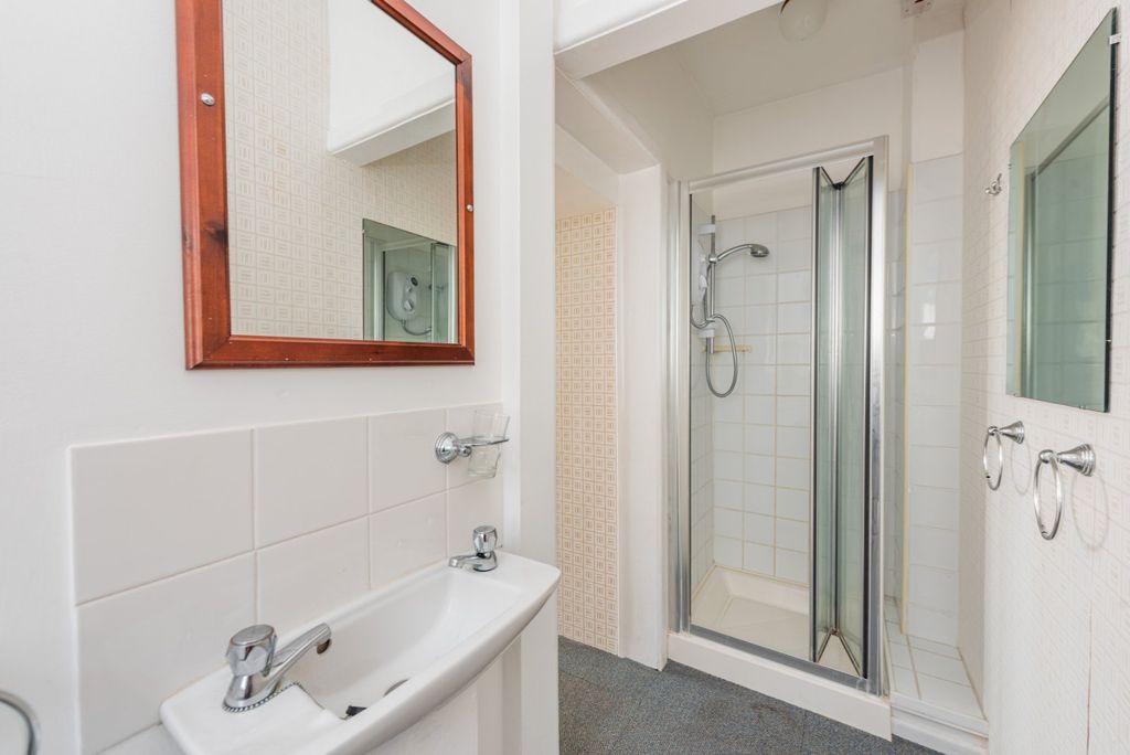 Additional image 19 of 5 bed detached house for saleAldwick Avenue, Aldwick, West Sussex PO21