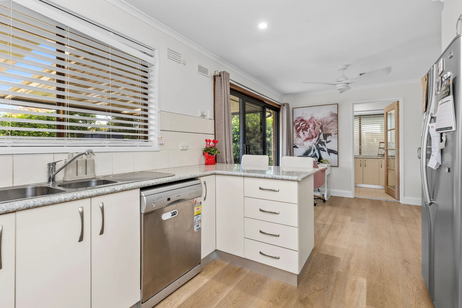 Additional image 9 of 8 Dalman Parkway, Glenfield Park NSW 2650