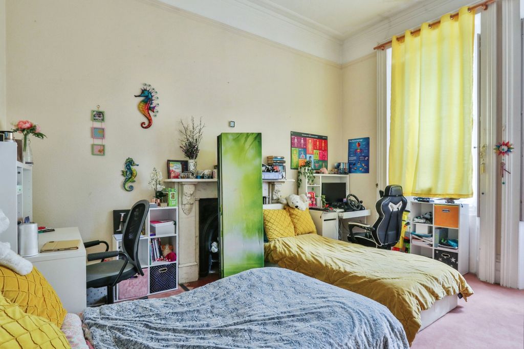 Additional image 8 of 3 bed flat for saleWimborne Road, Bournemouth, Dorset BH2